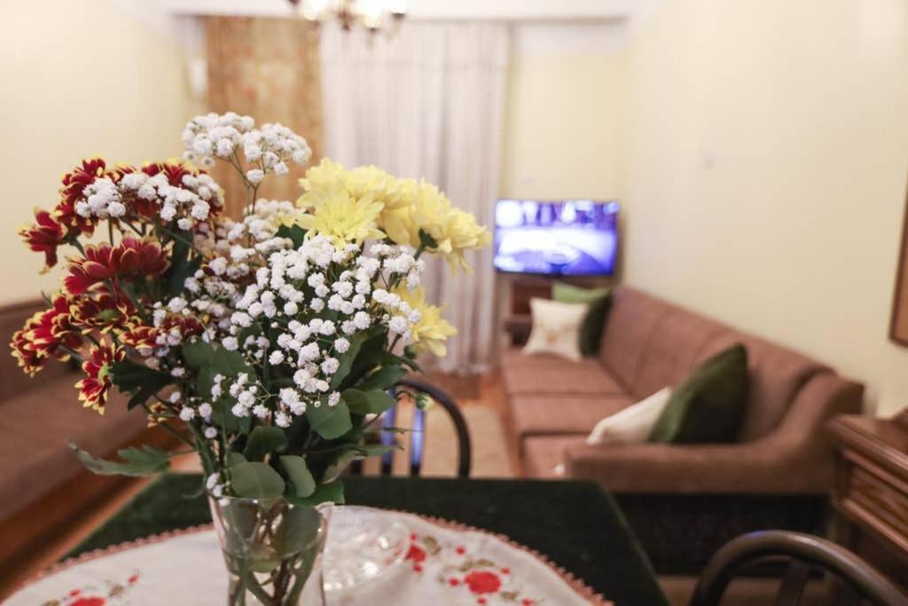 Quiet, Fully Refurbished Apartment In เทสซาโลนิกิ ภายนอก รูปภาพ