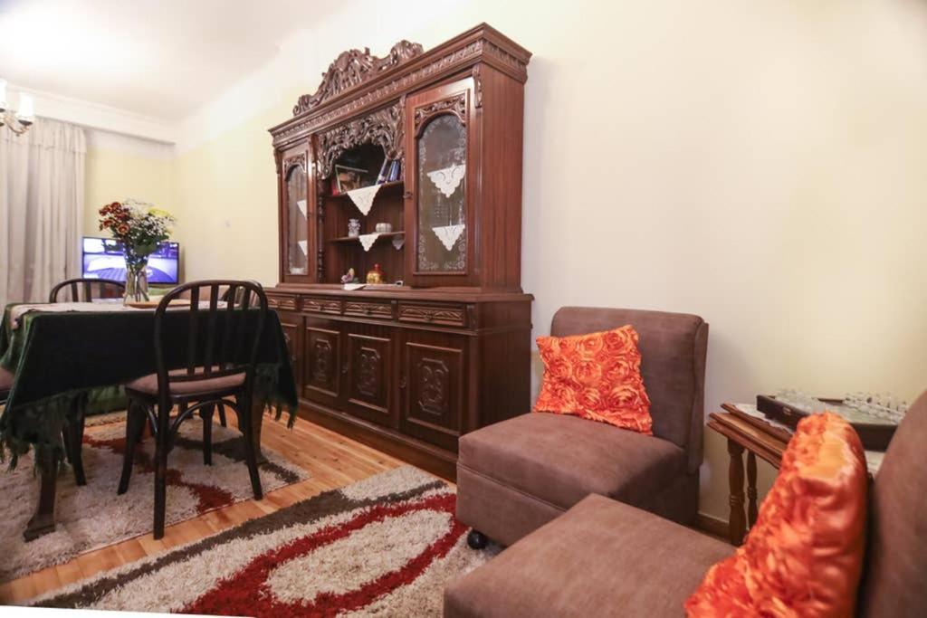 Quiet, Fully Refurbished Apartment In เทสซาโลนิกิ ภายนอก รูปภาพ